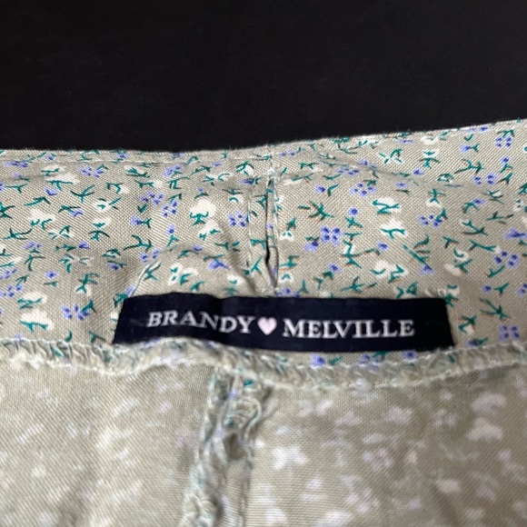 Brandy Melville Adjustable Floral Green Wrap Skirt - Picture 5 of 6
